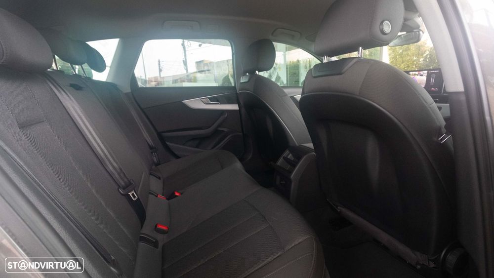 Audi A4 Avant 35 TDI S tronic - 11