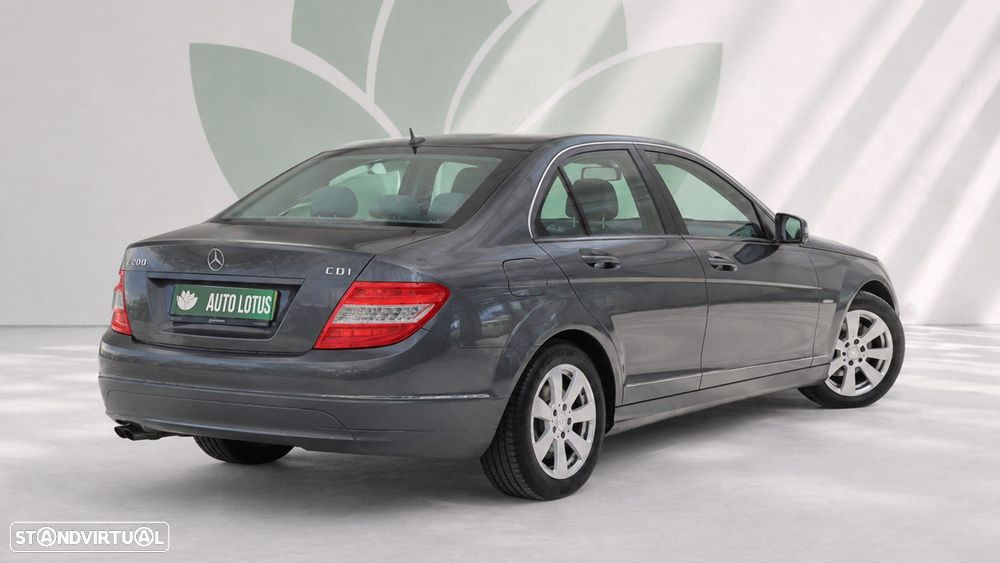 Mercedes-Benz C 200 CDI Classic BlueEfficiency — fotografia 2