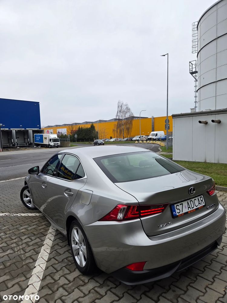 Lexus IS 300h Elite - 13