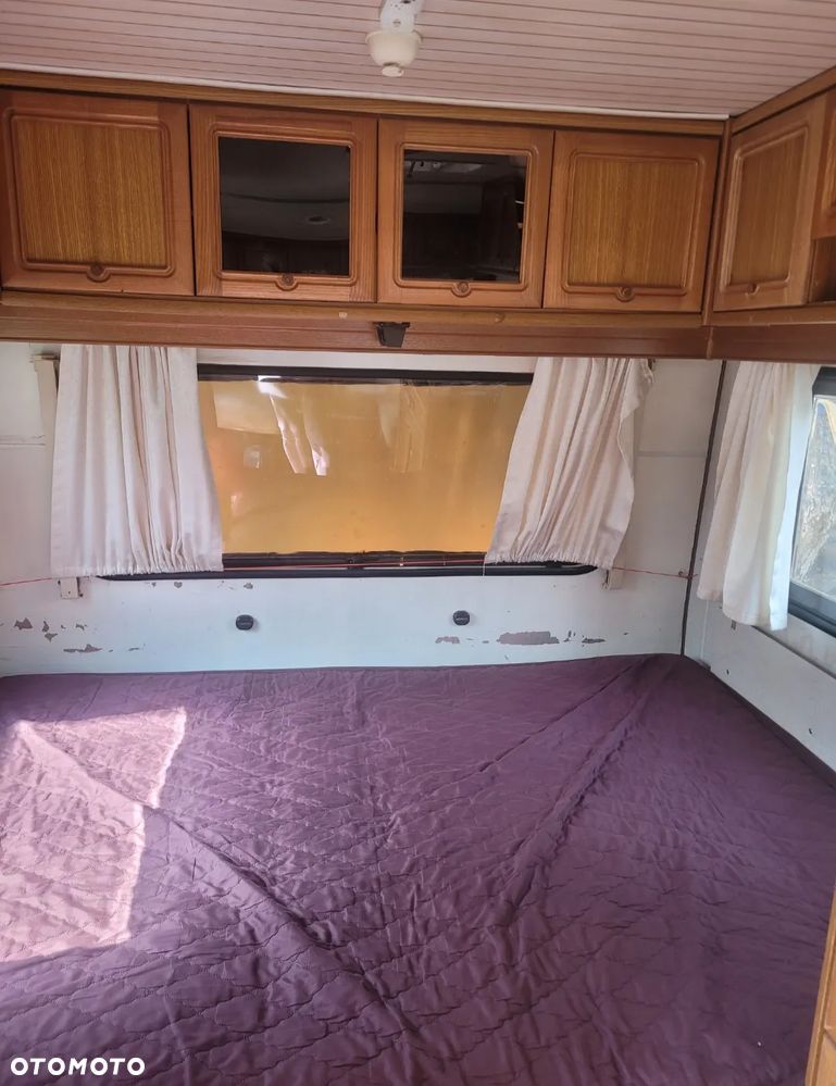 Hobby 370 De Luxe - 4