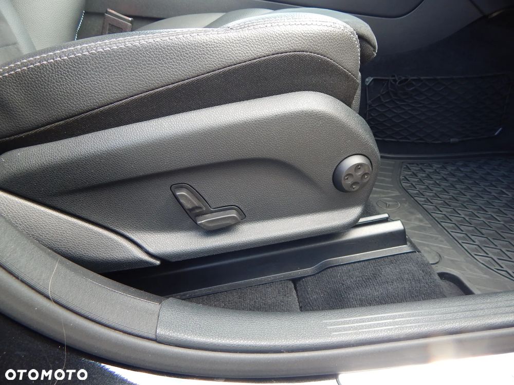 Mercedes-Benz GLC - 11