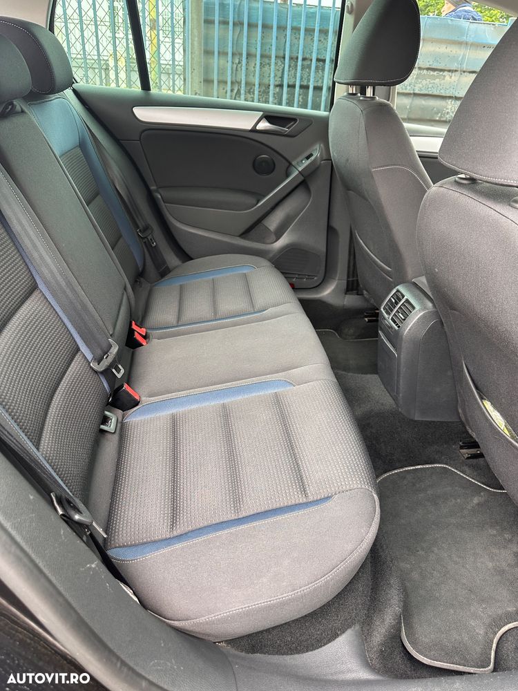 Volkswagen Golf - 4