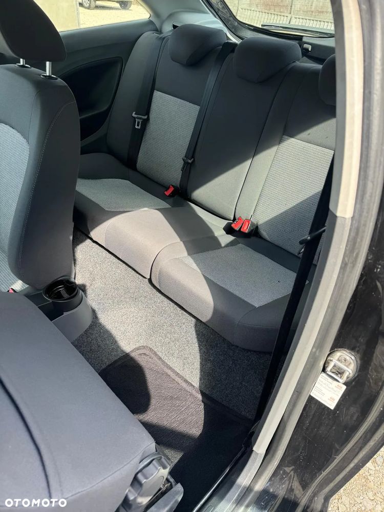 Seat Ibiza SC 1.4 16V Style - 19