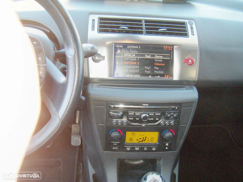 Citroën C4 1.6 HDi Seduction - 7