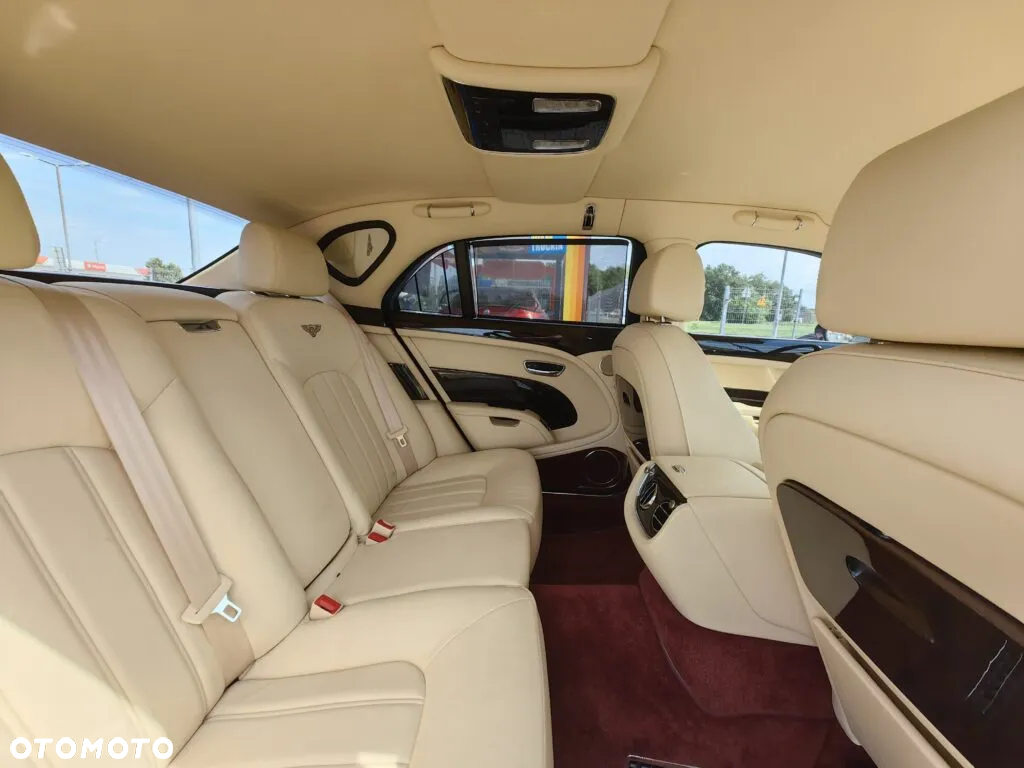 Bentley Mulsanne Speed - 27