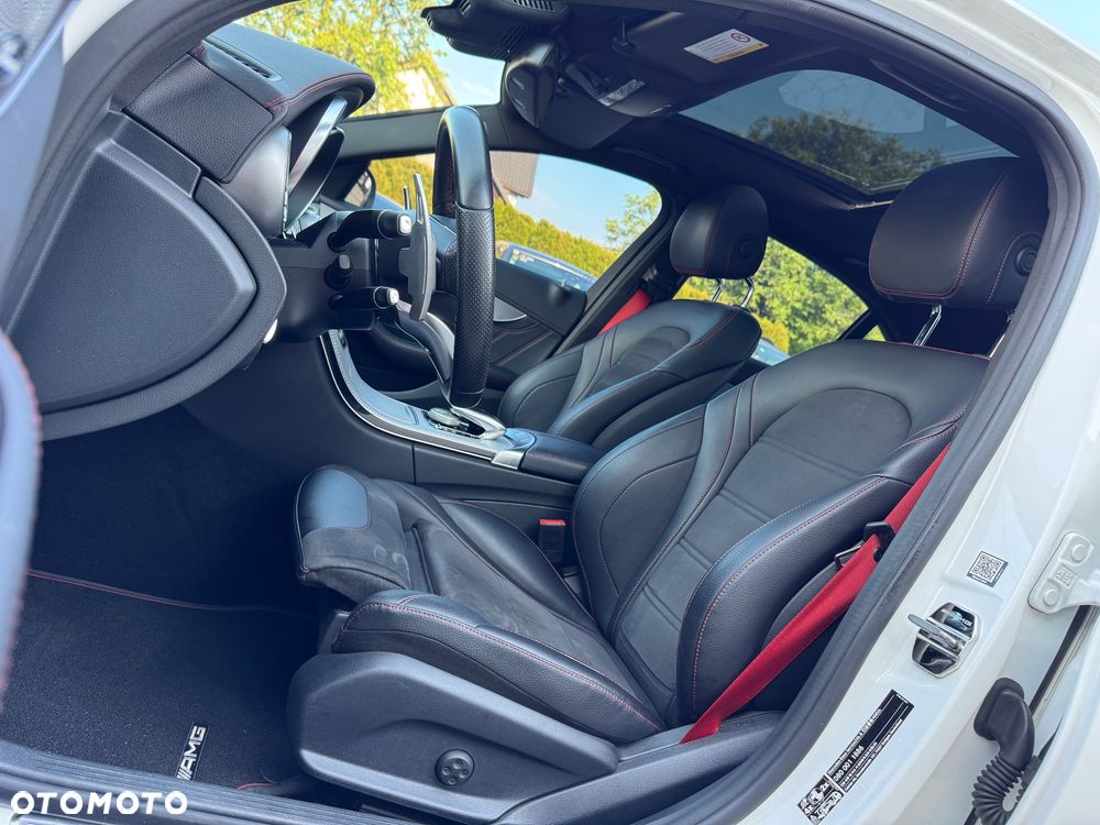 Mercedes-Benz Klasa C AMG 43 4Matic 9G-TRONIC - 22