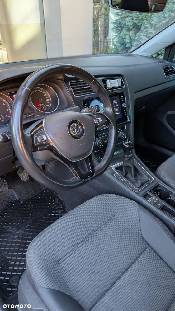 Volkswagen Golf 1.5 TSI BMT Comfortline - 11