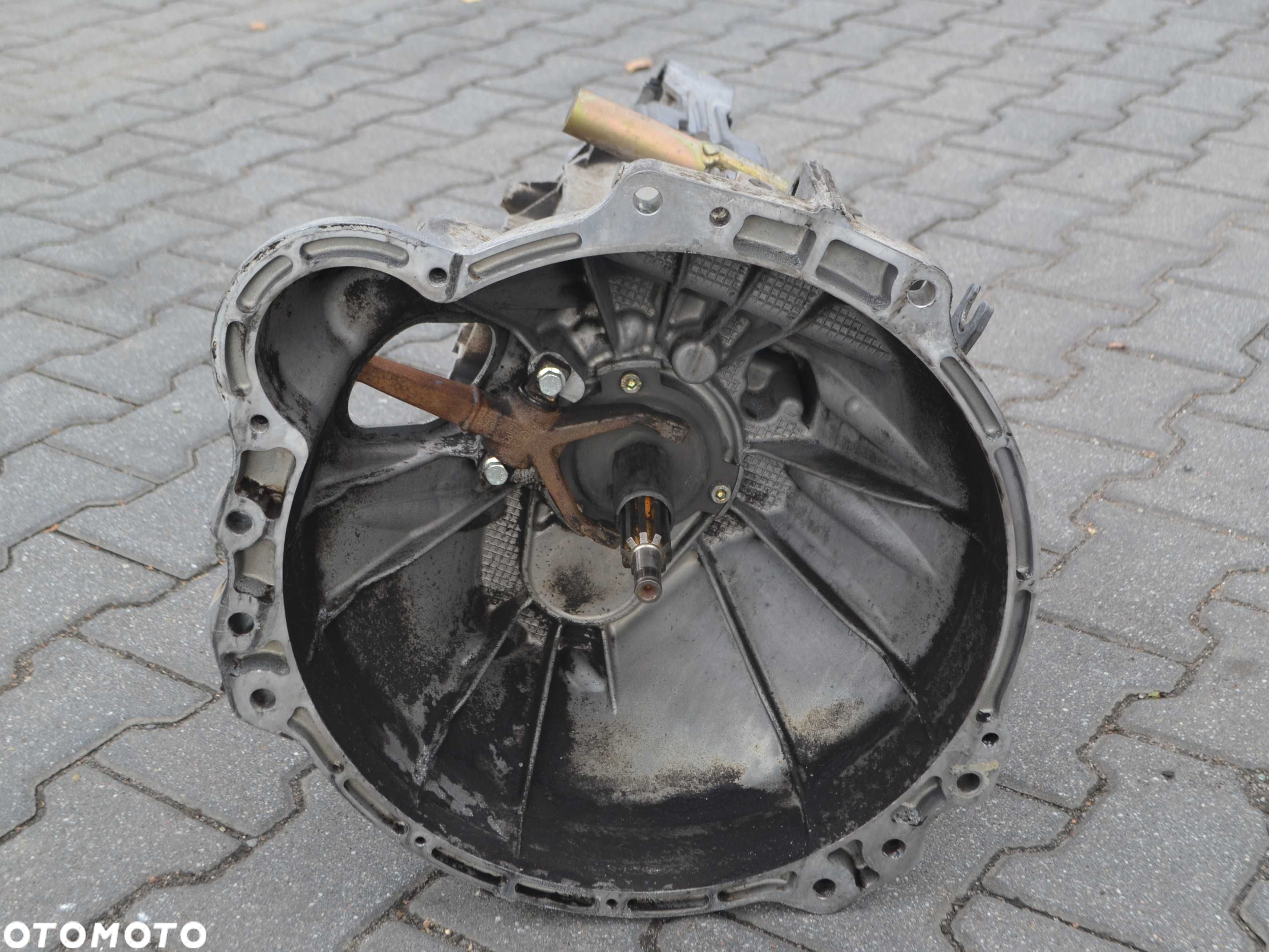 Skrzynia biegów RENAULT MASCOTT 3.0 DCI - 4