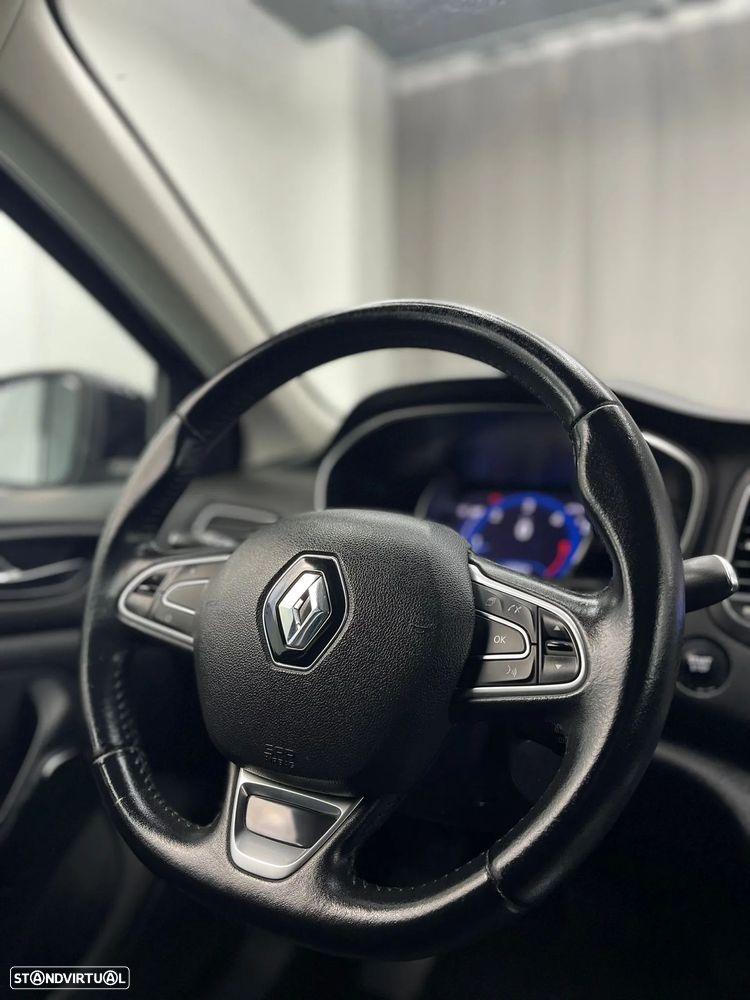 Renault Mégane 1.5 dCi Limited EDC - 15