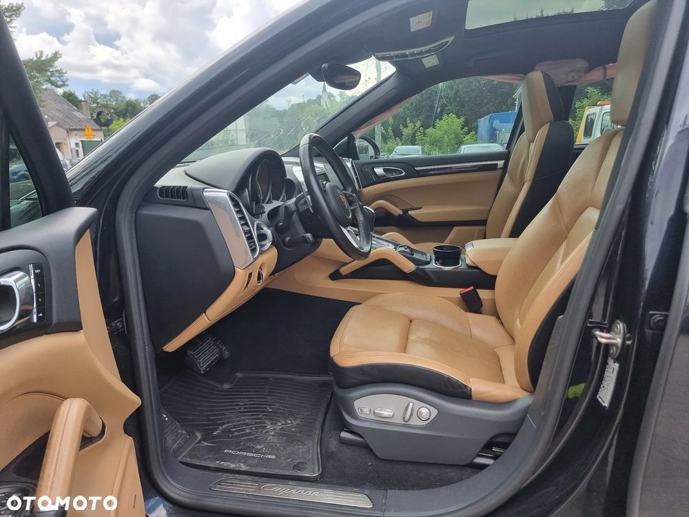 Porsche Cayenne Tiptronic S - 14