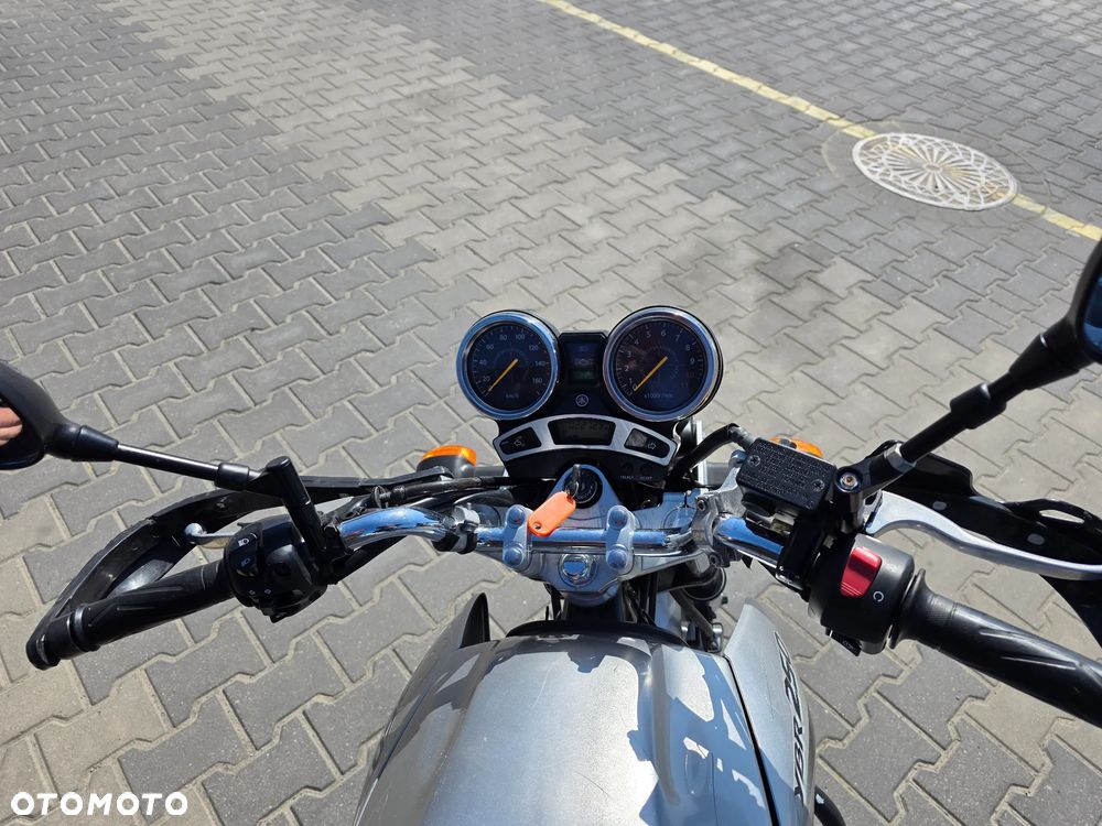 Yamaha YBR - 4
