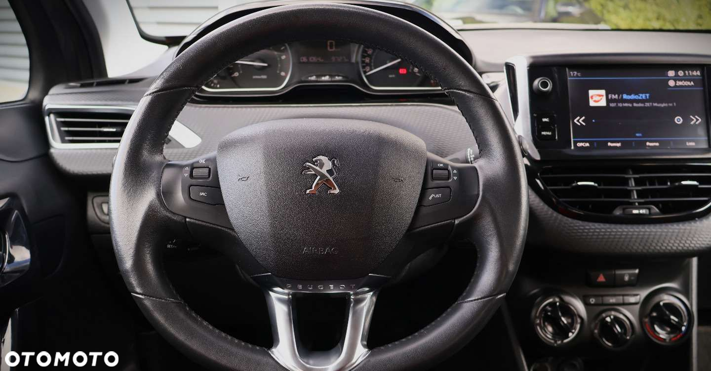 Peugeot 208 - 21