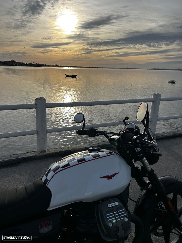 Moto Guzzi V7 Stone Ten Nova - 40