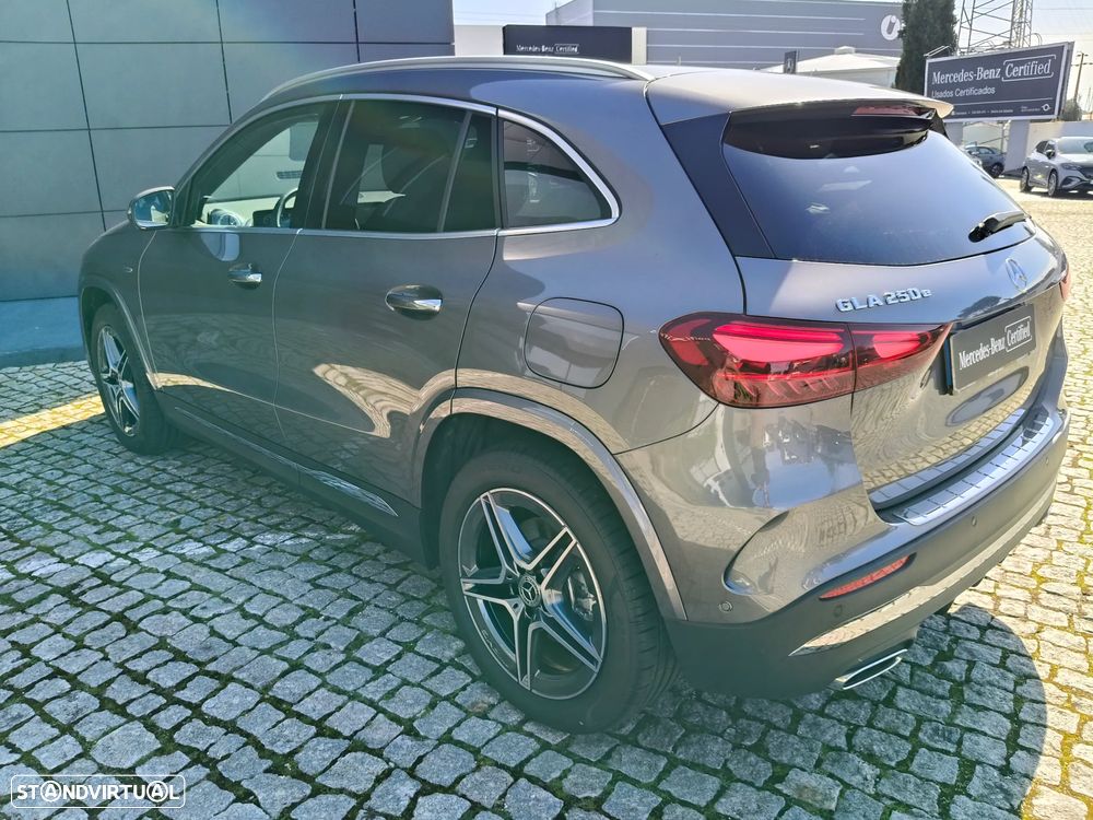 Mercedes-Benz GLA 250 e AMG Line - 14