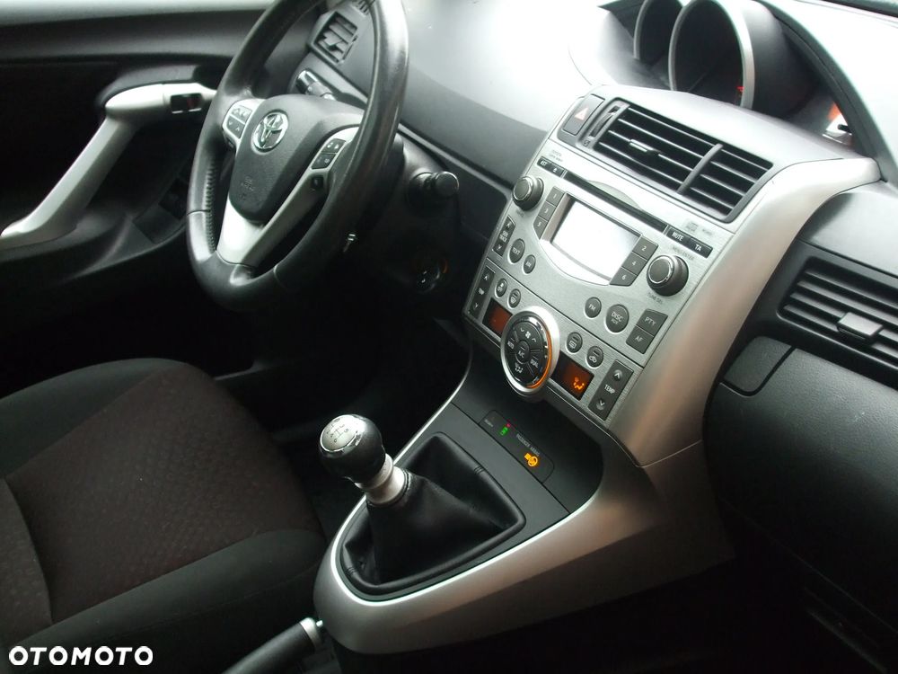 Toyota Corolla Verso - 22
