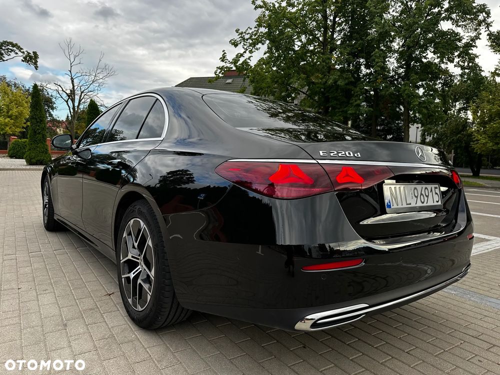 Mercedes-Benz Klasa E - 9