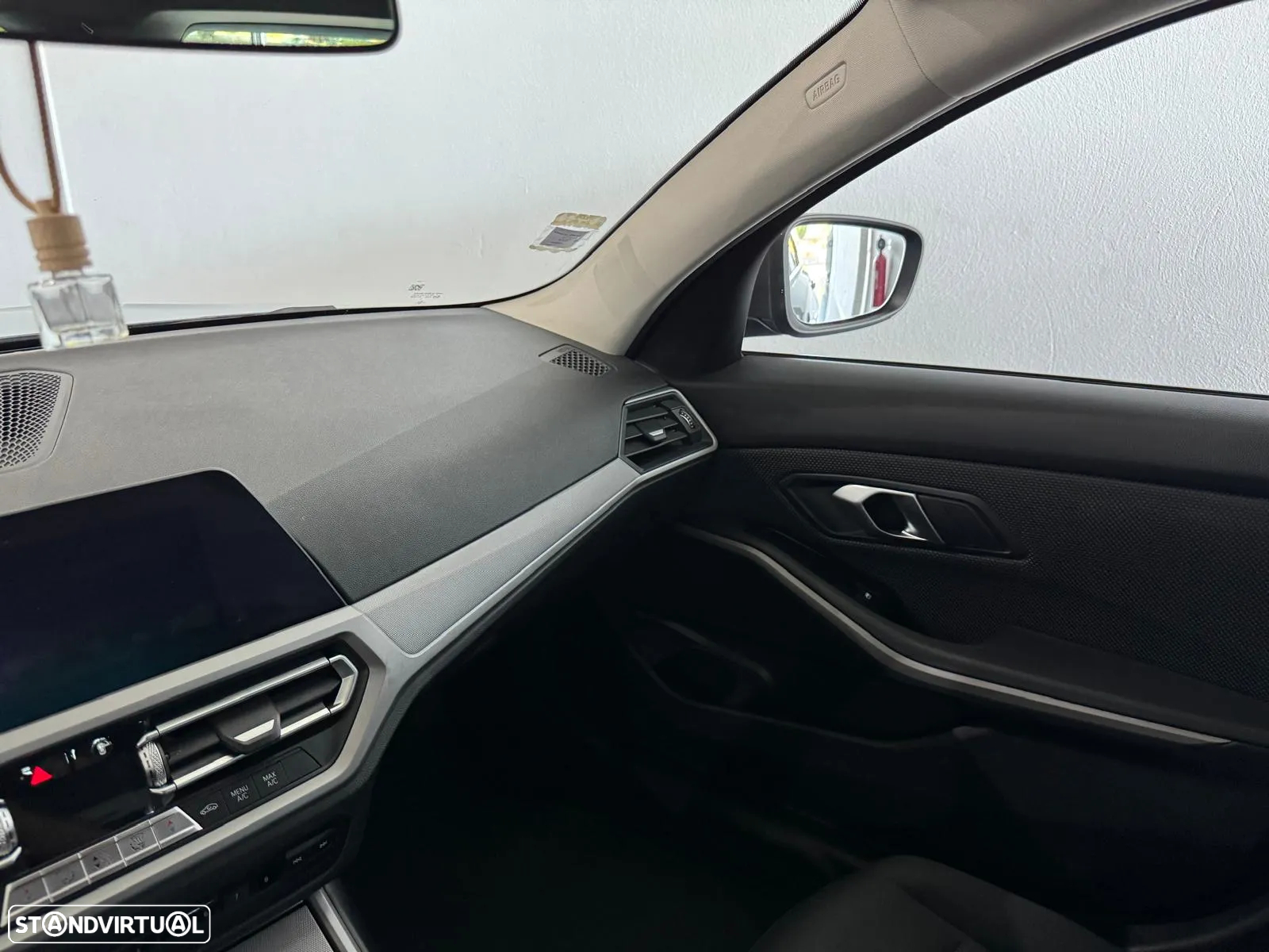 BMW 330 e Touring Pack M Auto - 20