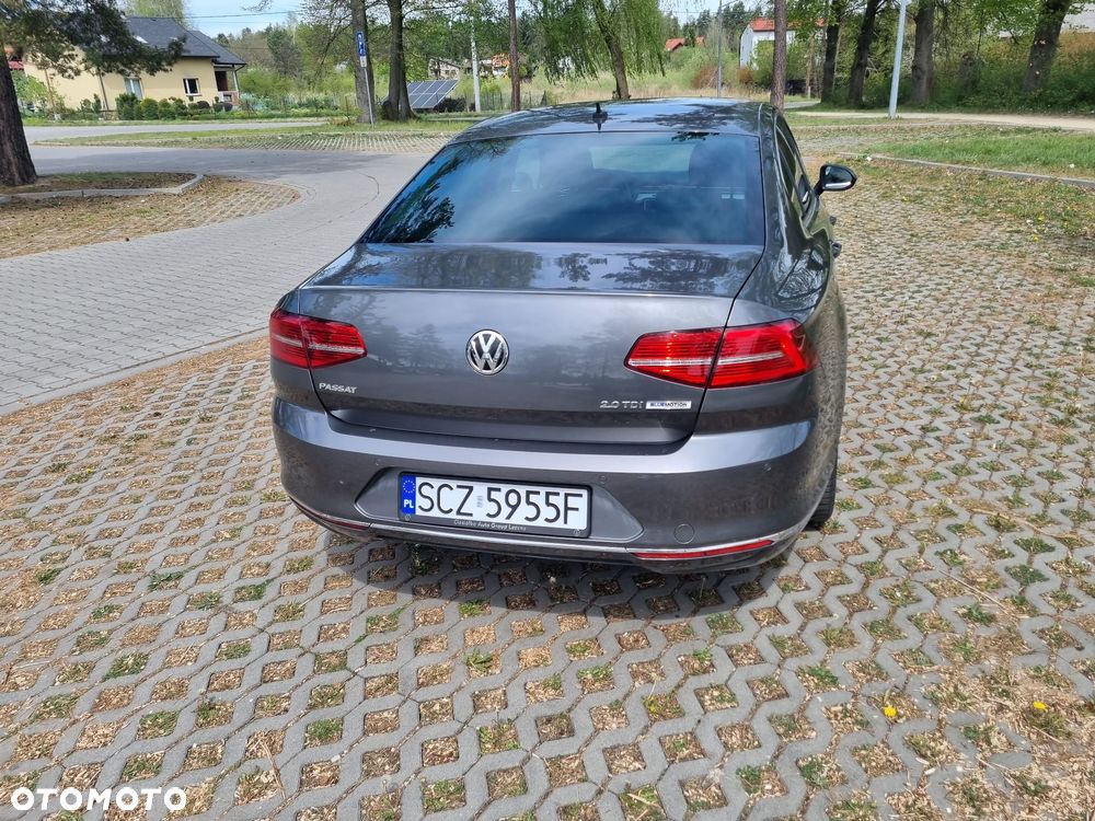 Volkswagen Passat 2.0 TDI SCR Highline - 5