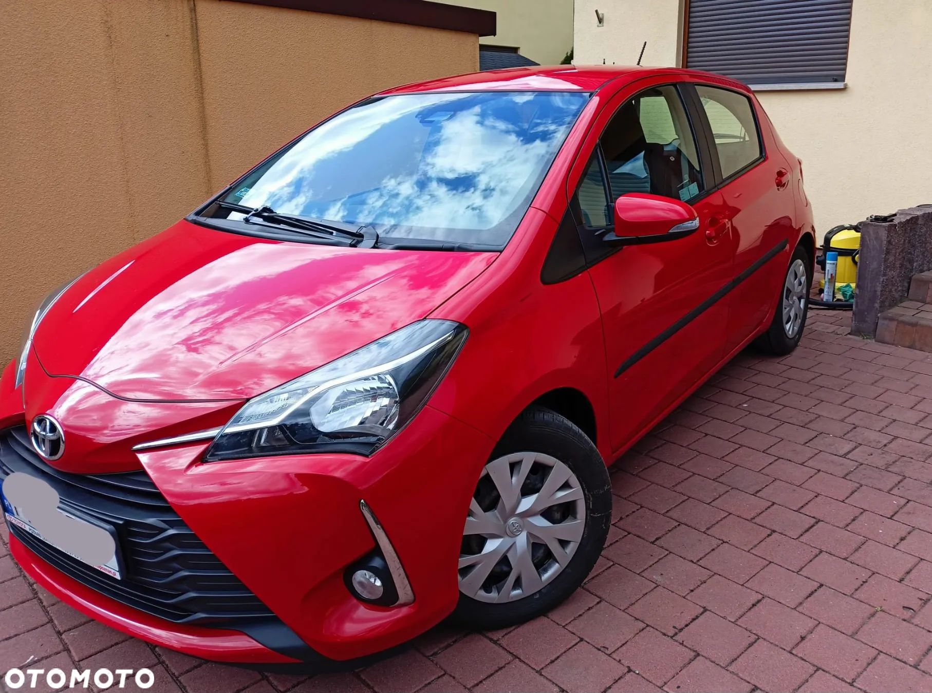 Toyota Yaris 1.5 Premium - 1