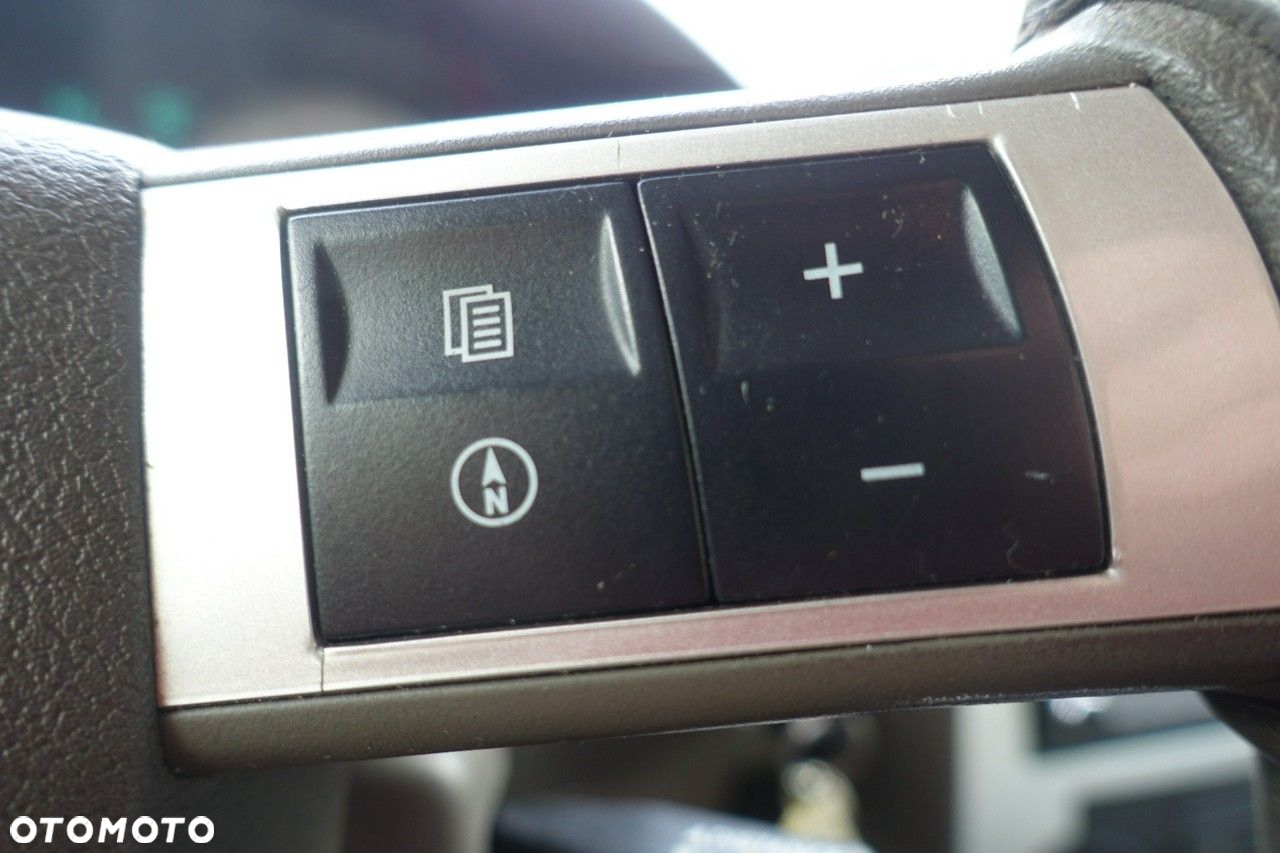 Chrysler 300C - 23