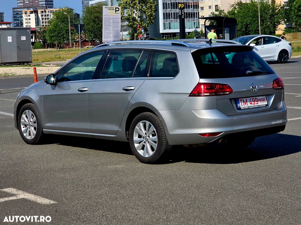 Volkswagen Golf - 5