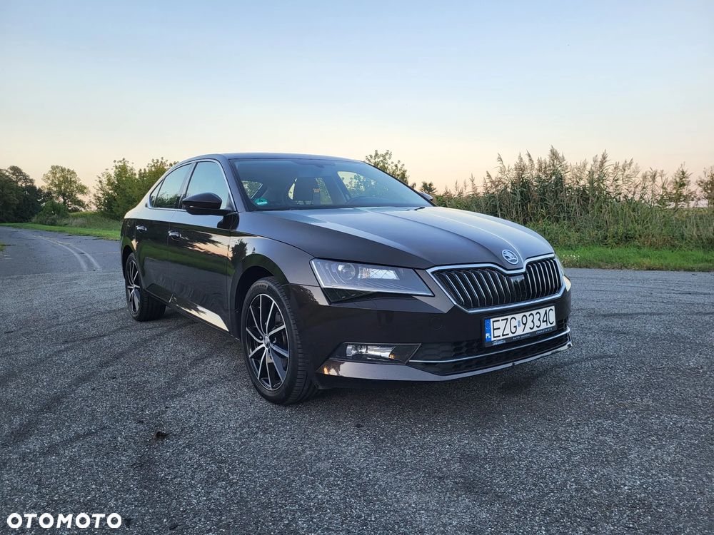 Skoda Superb 2016 photo 2