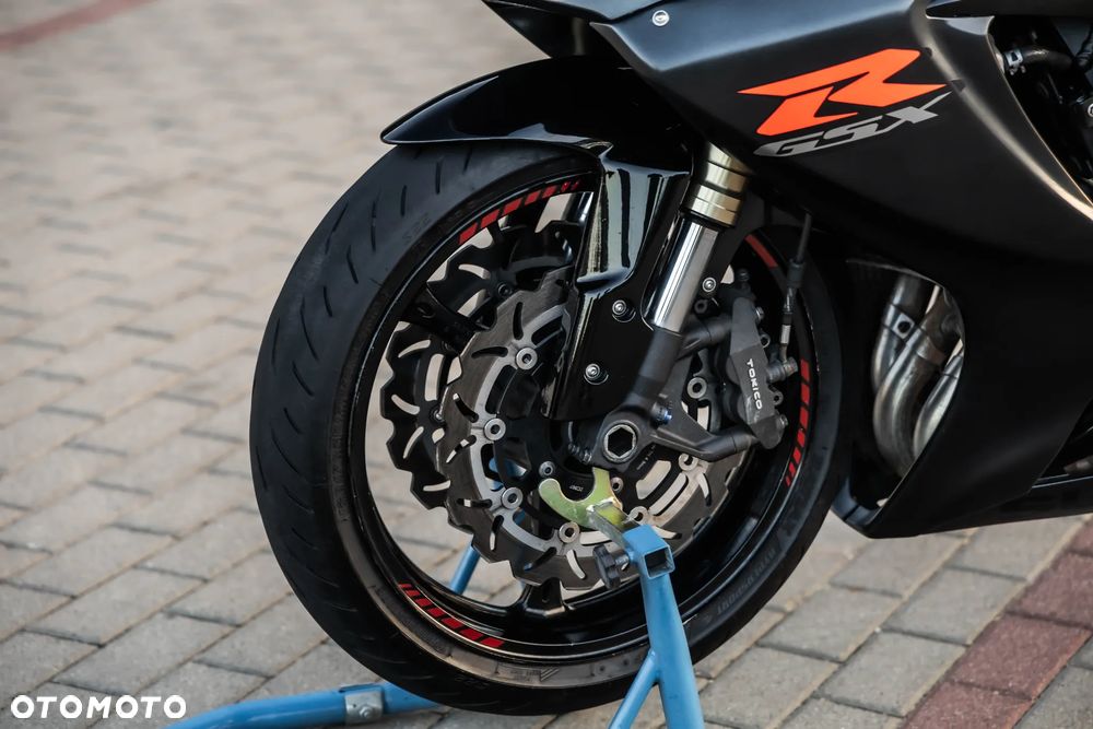 Suzuki GSX-R - 17