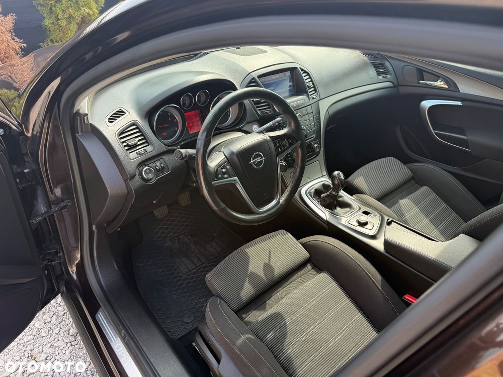 Opel Insignia - 18