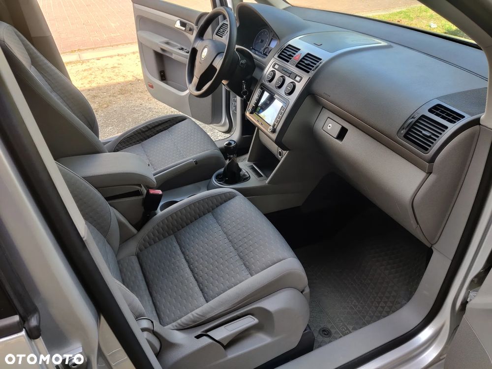 Volkswagen Touran 1.6 Freestyle - 25