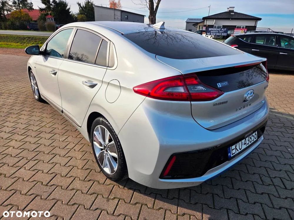 Hyundai IONIQ Hybrid Premium - 13