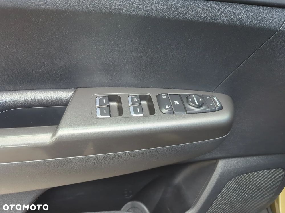 Kia Sportage 2.0 CRDI 4WD Automatik Dream-Team Edition - 24