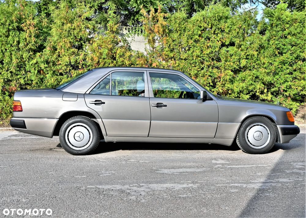 Mercedes-Benz W124 (1984-1993) - 4