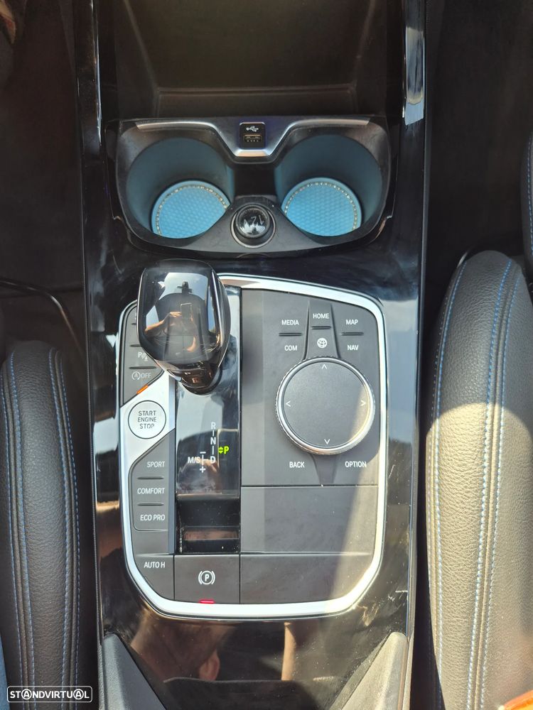 BMW 116 d Pack Desportivo M Auto - 12