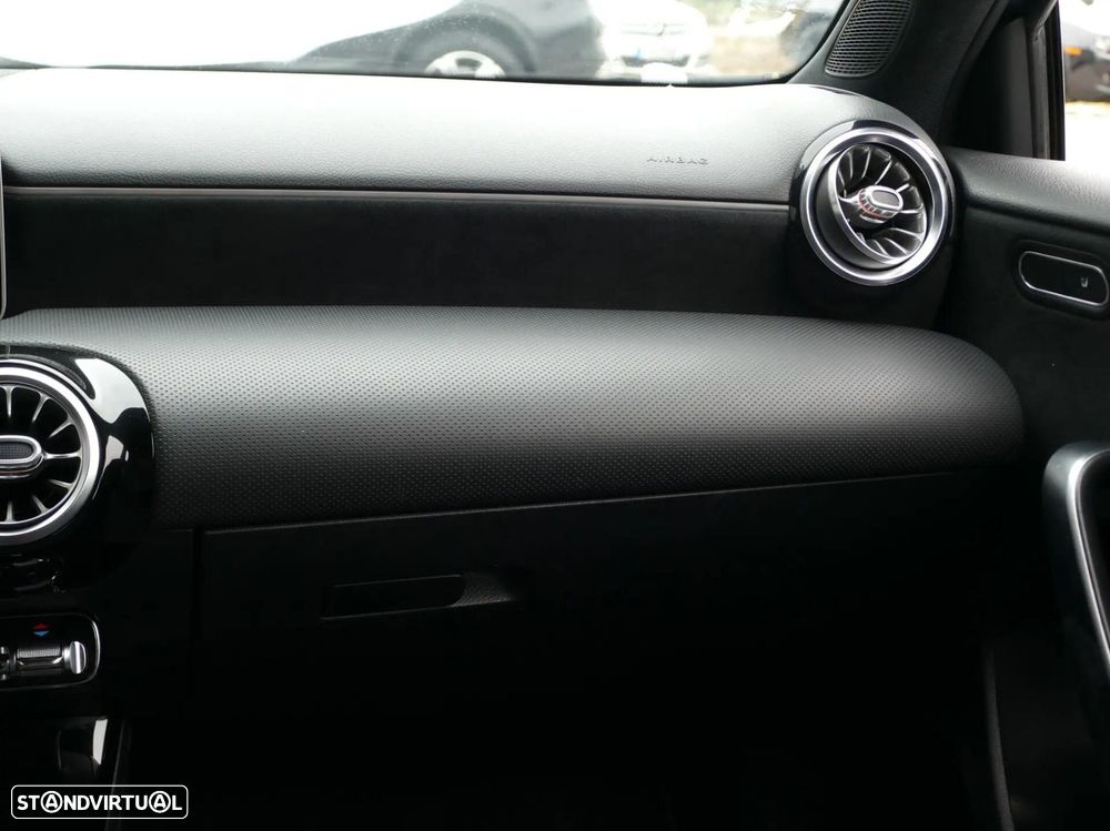 Mercedes-Benz A 180 d AMG Line Aut. - 34