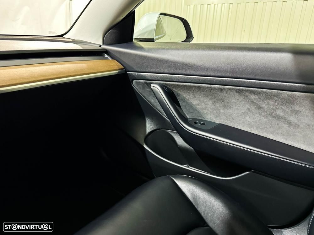 Tesla Model 3 Standard Range Plus RWD - 46