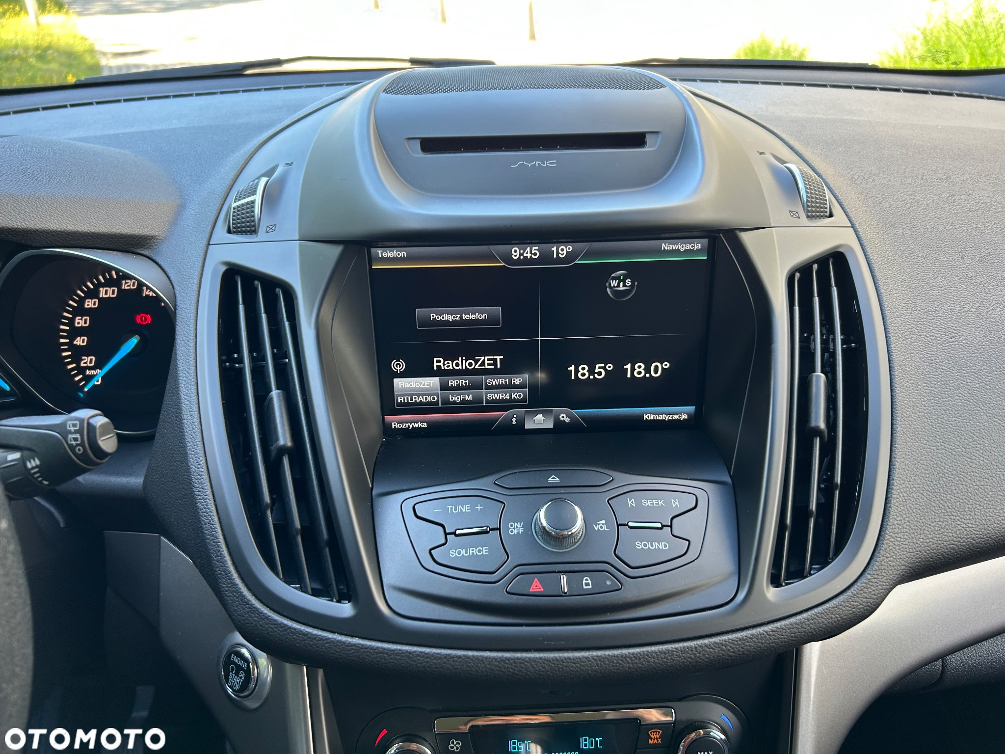 Ford Kuga 1.5 EcoBoost 2x4 Titanium - 27
