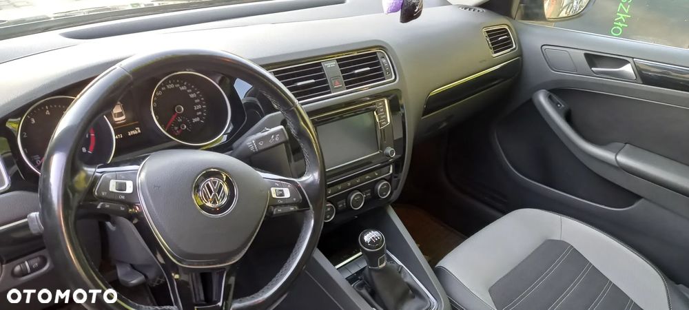 Volkswagen Jetta 1.4 TSI BMT Highline - 10
