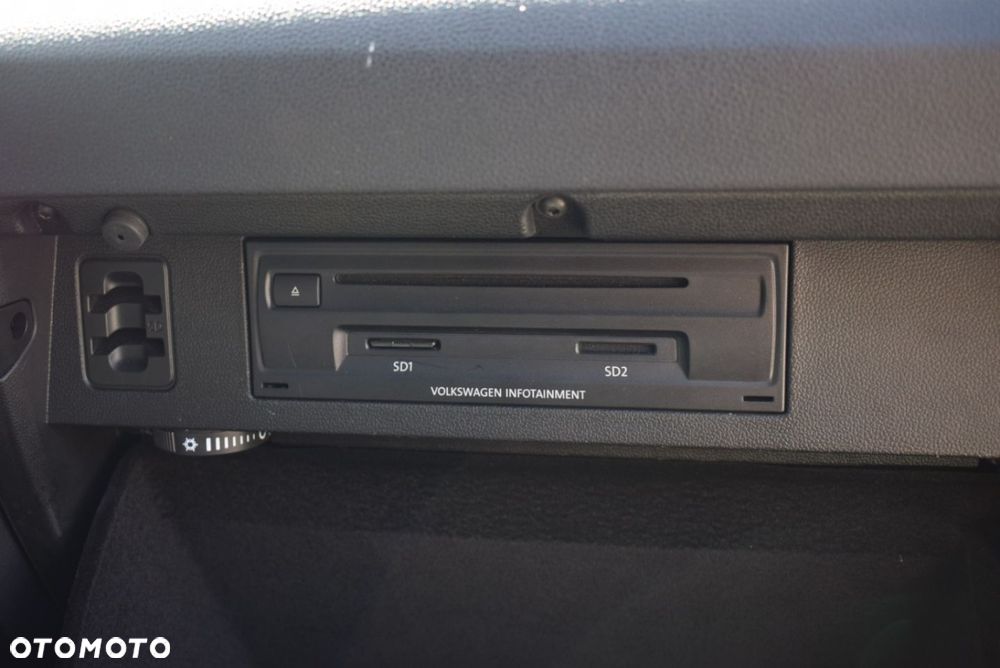 Volkswagen Passat - 40