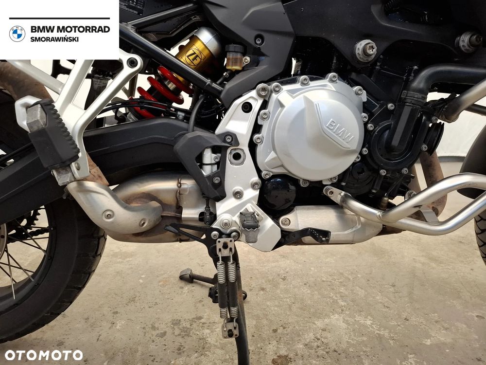 BMW F - 15