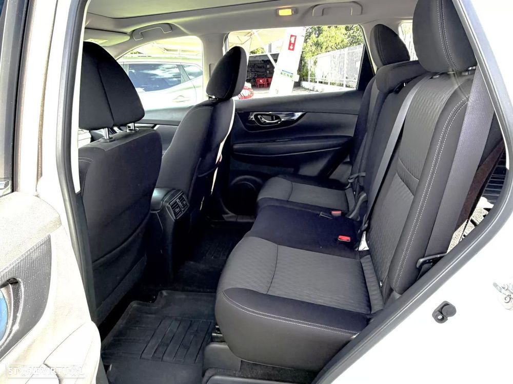 Nissan X-Trail 1.7 dCi N-Connecta - 11