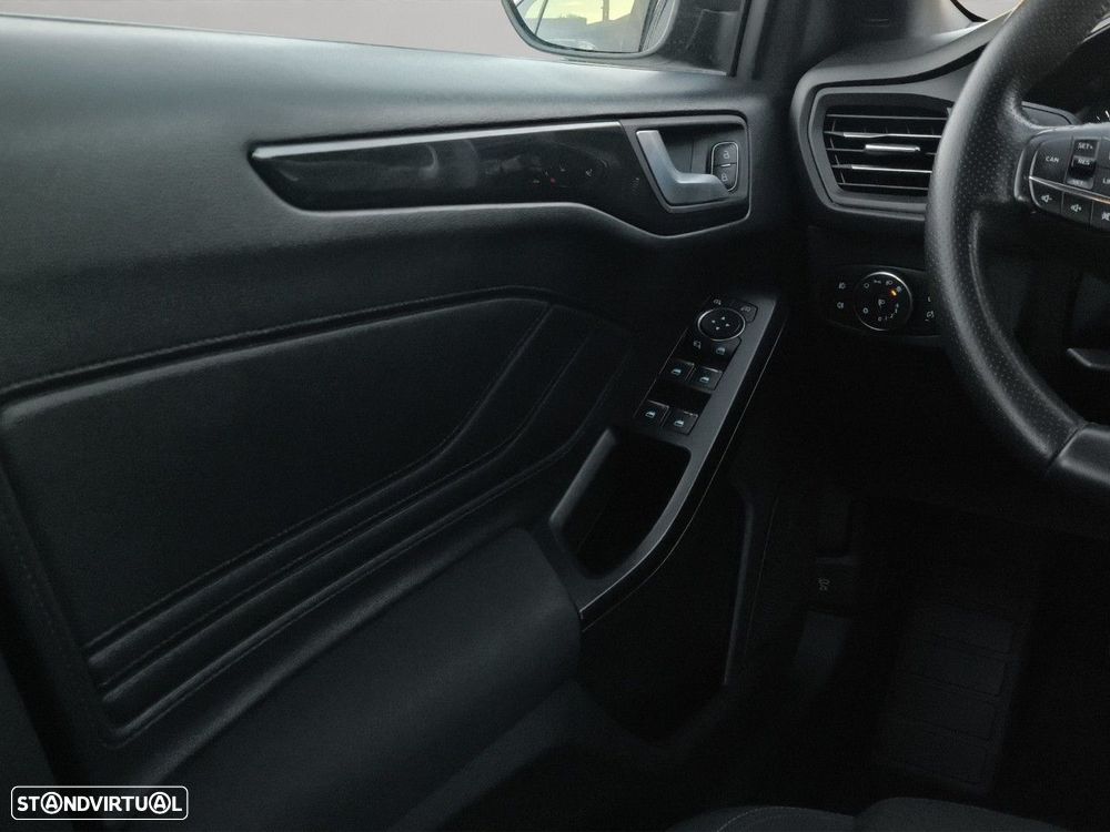 Ford Focus 1.0 EcoBoost MHEV ST-Line - 9