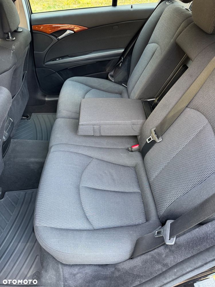 Mercedes-Benz Klasa E 200 Kompressor Automatik Avantgarde - 19