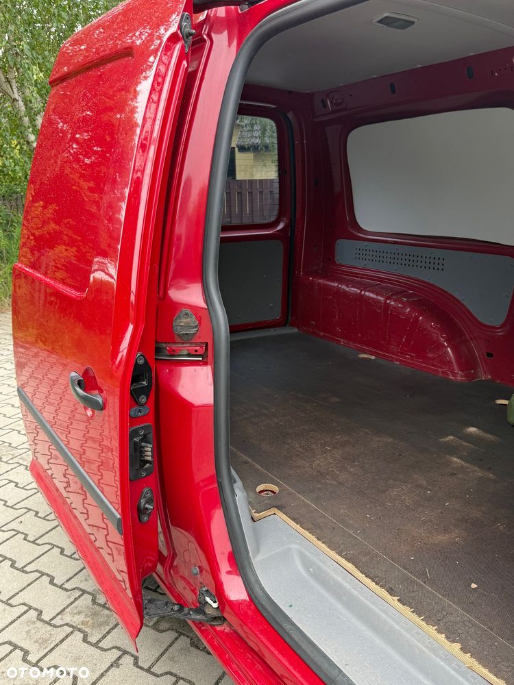 Volkswagen Caddy Maxi - 13