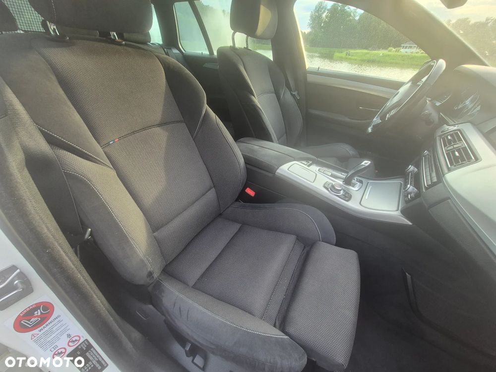 BMW Seria 5 530d xDrive - 9