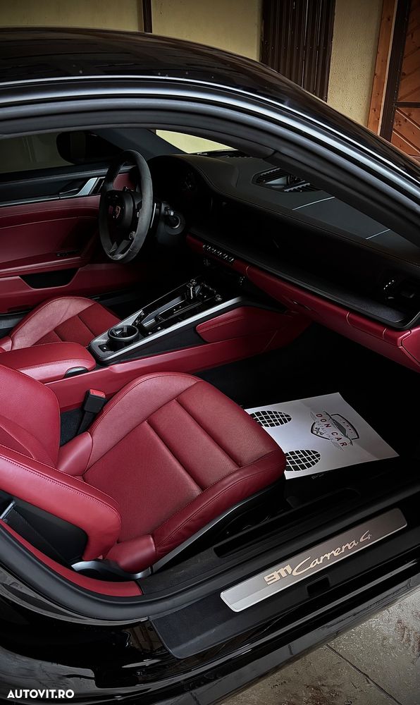 Porsche 911 Carrera 4 PDK - 7