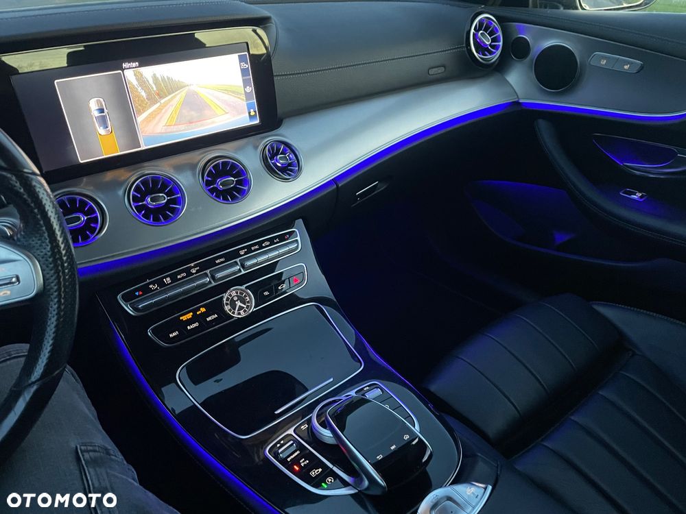 Mercedes-Benz Klasa E ver-300-kabriolet-amg - 8