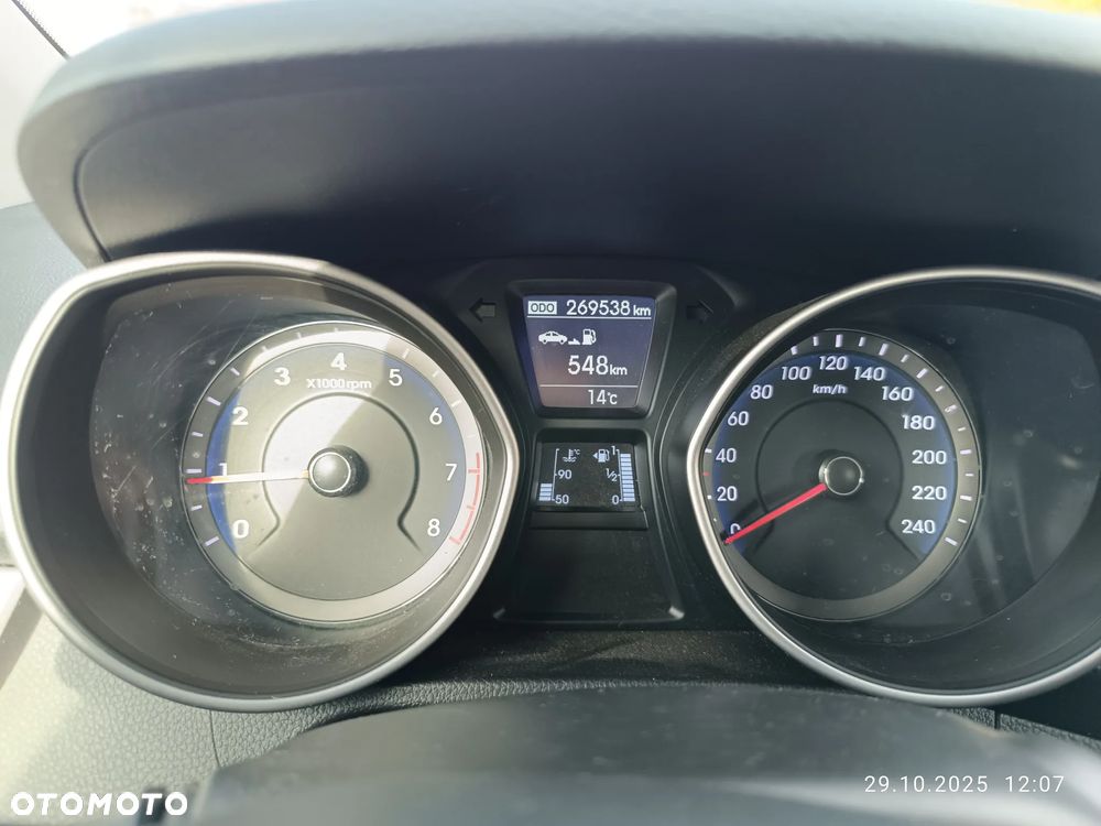 Hyundai i30 1.6 Classic + - 10