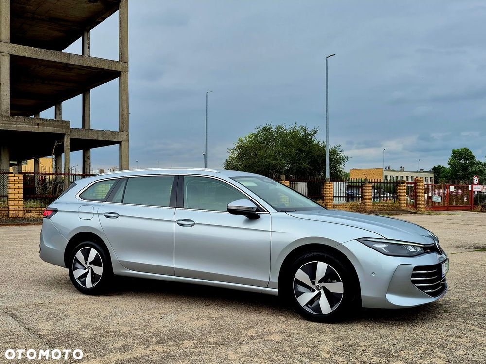 Volkswagen Passat 2.0 TDI SCR DSG Business - 3