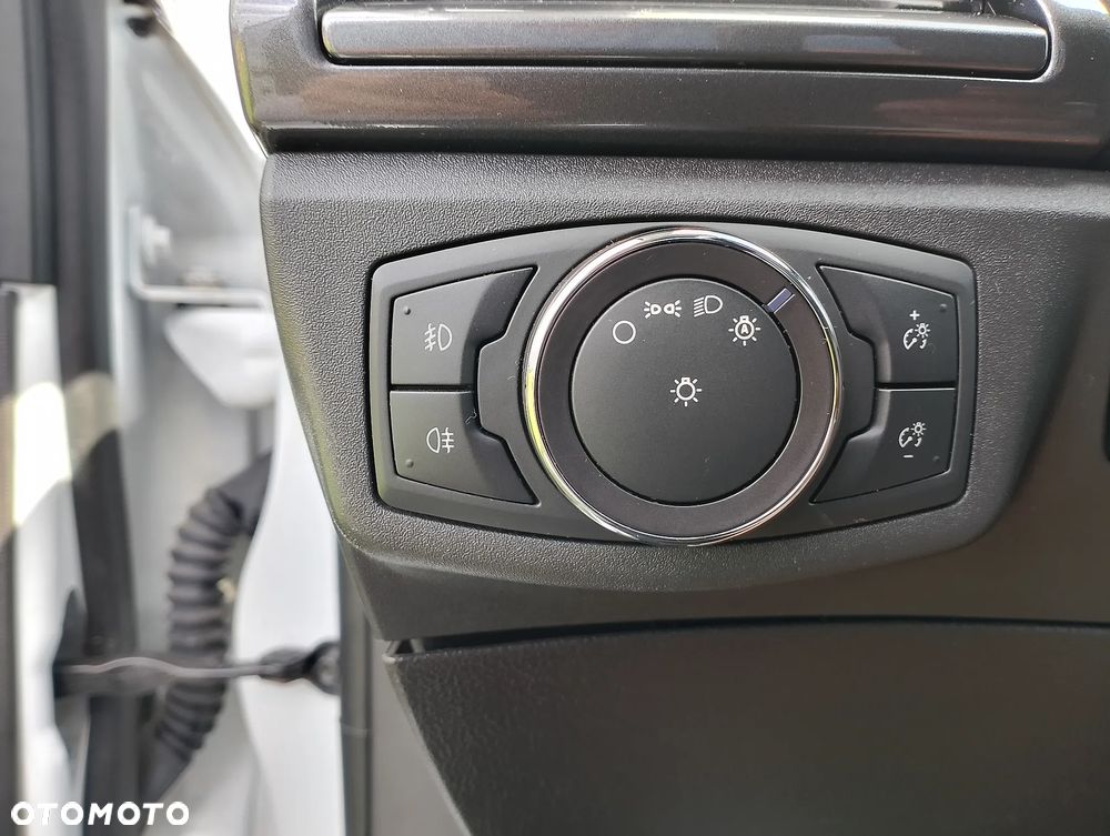 Ford Mondeo - 9
