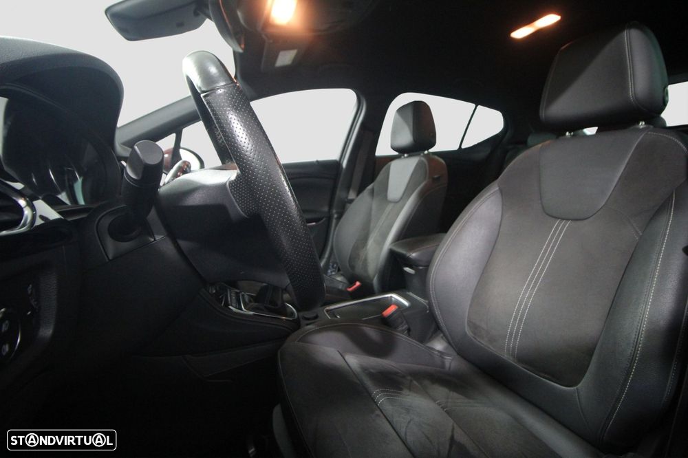 Opel Astra 1.2 T Ultimate S/S - 6
